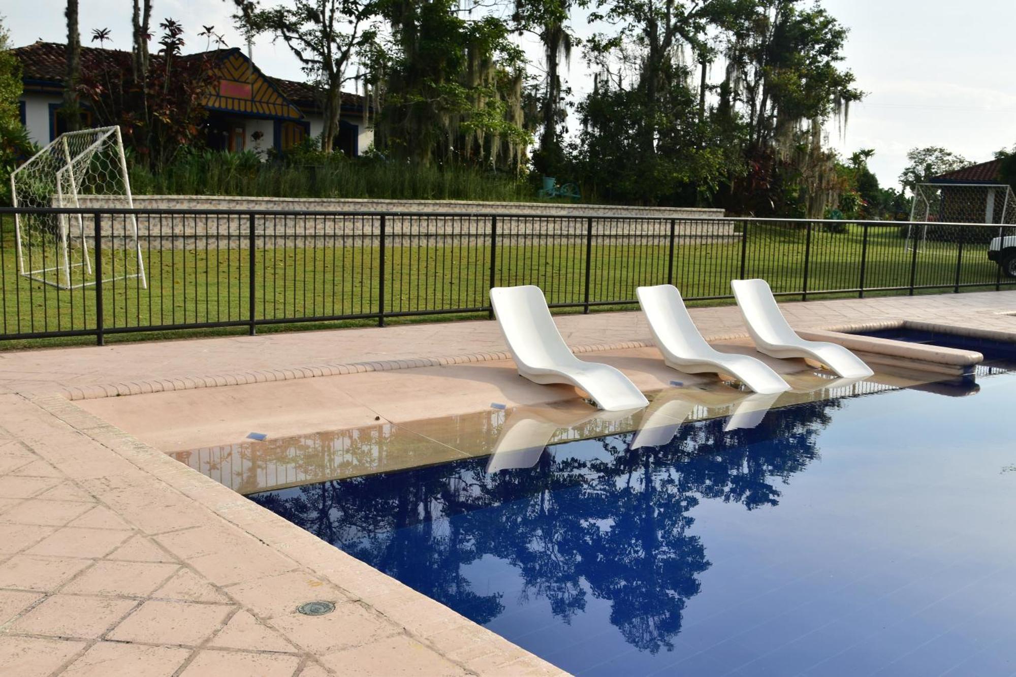 Finca Hotel Los Girasoles モンテネグロ エクステリア 写真