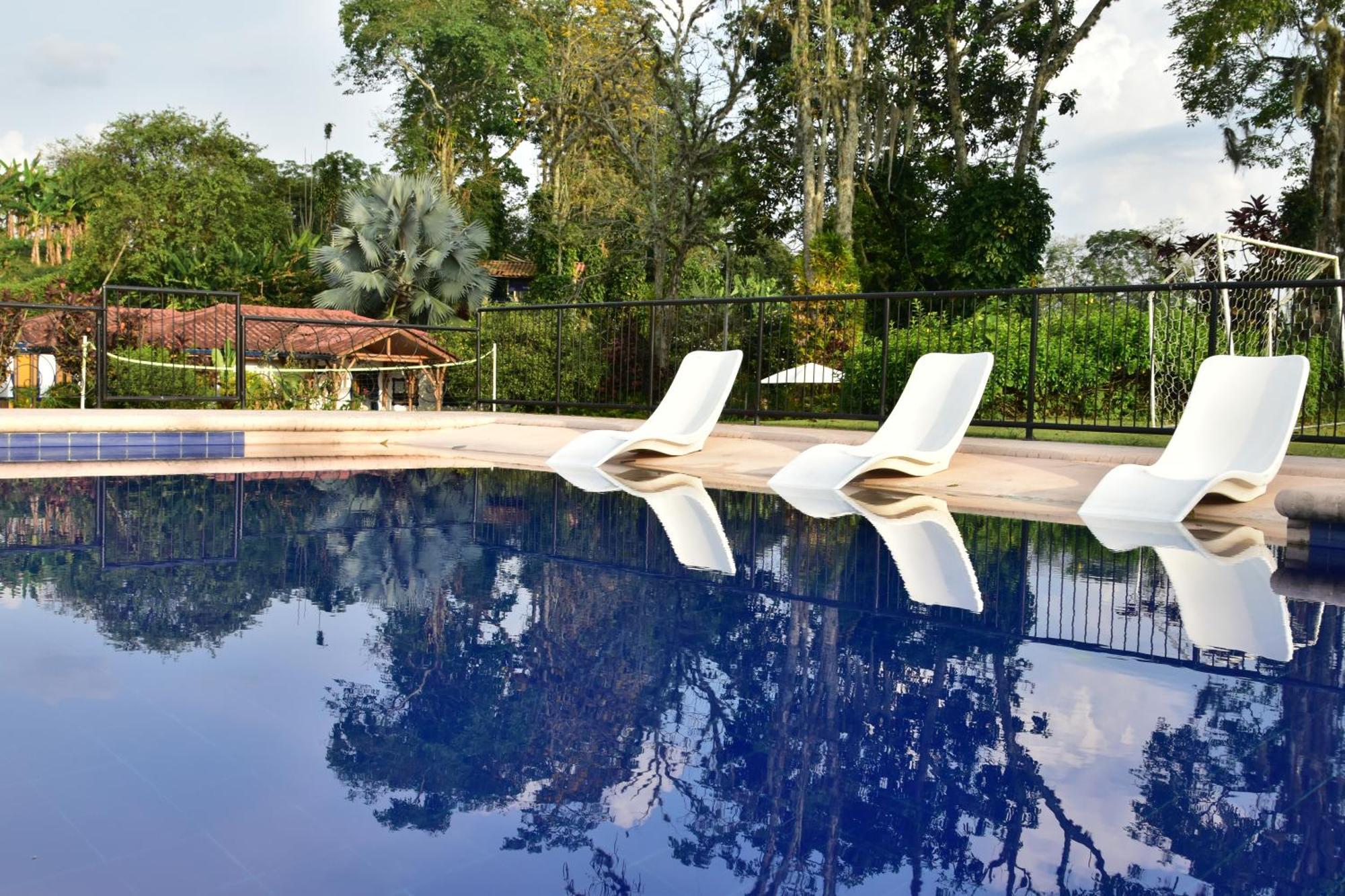Finca Hotel Los Girasoles モンテネグロ エクステリア 写真