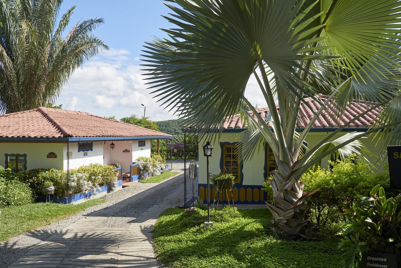 Finca Hotel Los Girasoles モンテネグロ エクステリア 写真